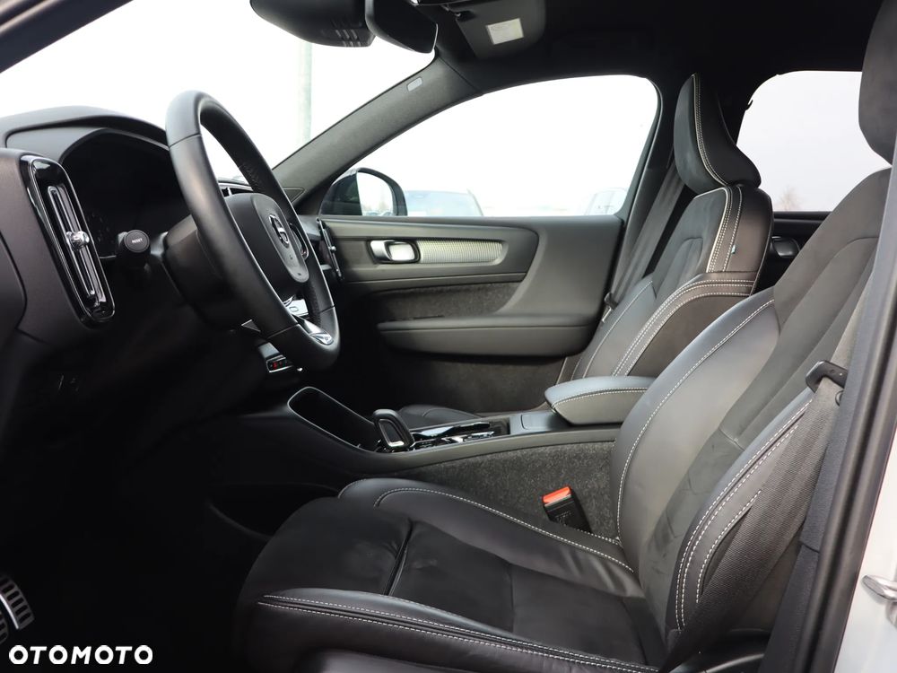 Volvo XC 40 T3 R-Design - 15