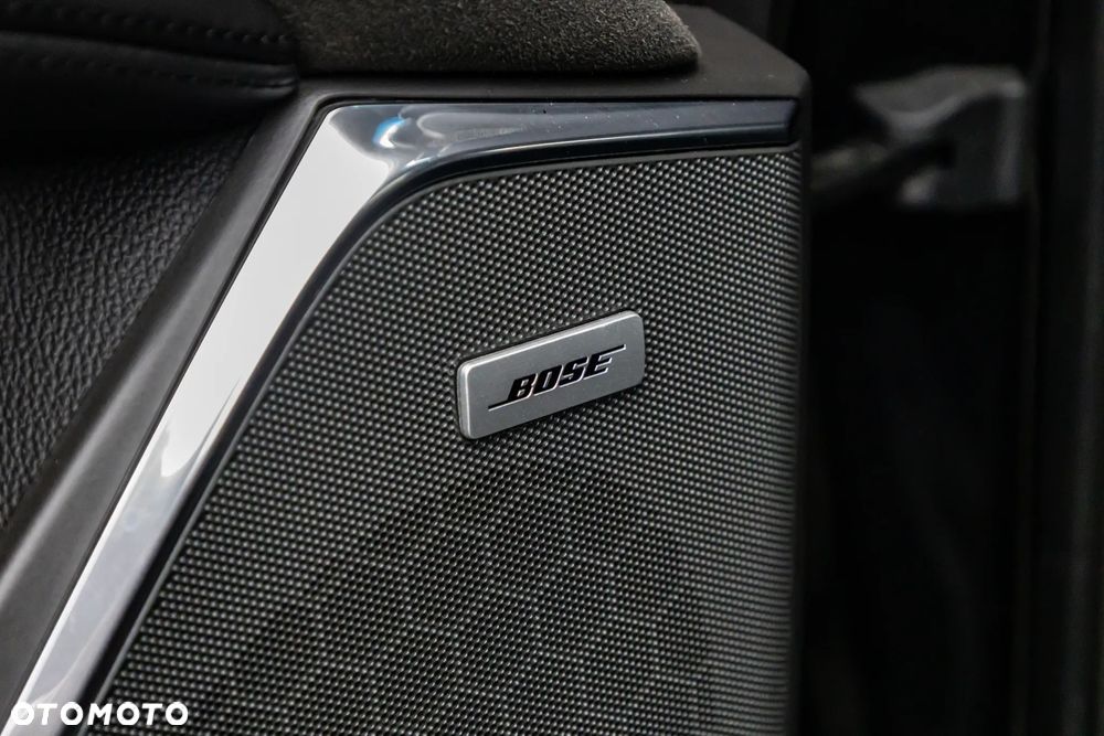 Cadillac Escalade 6.2 V8 AWD AT Platinum - 13