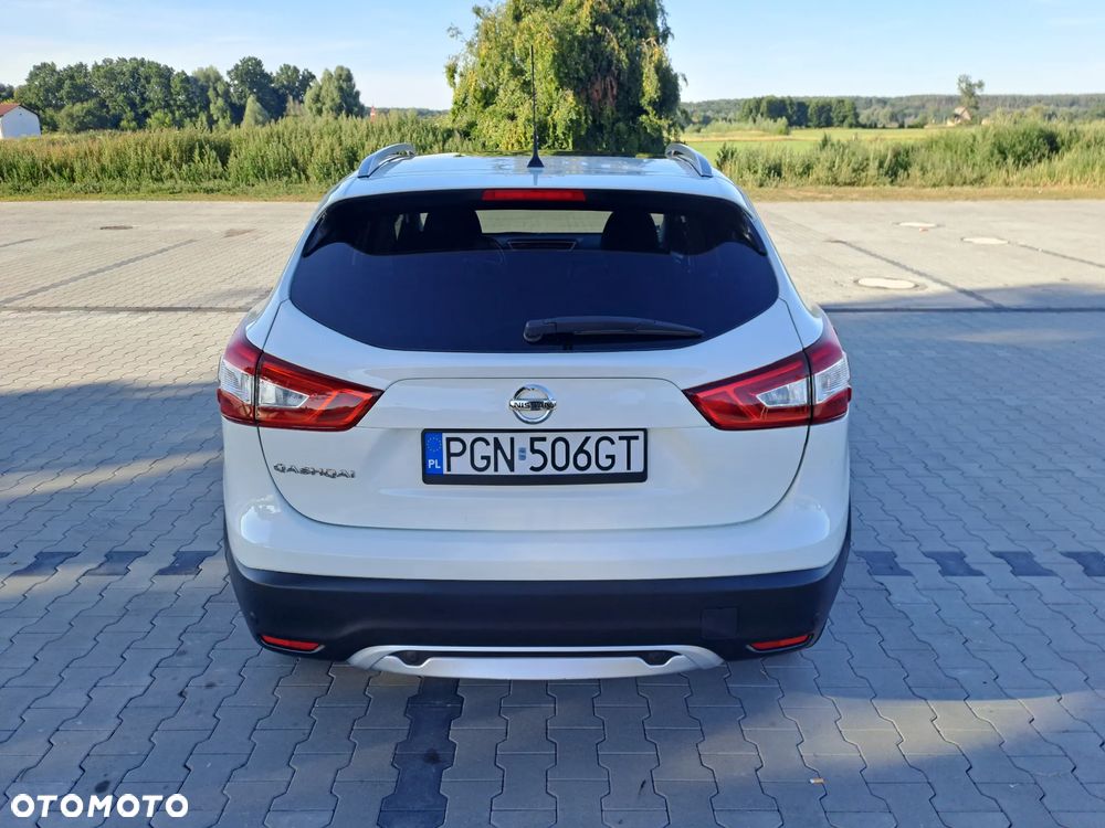 Nissan Qashqai 1.6 DCi Xtronic TEKNA - 4