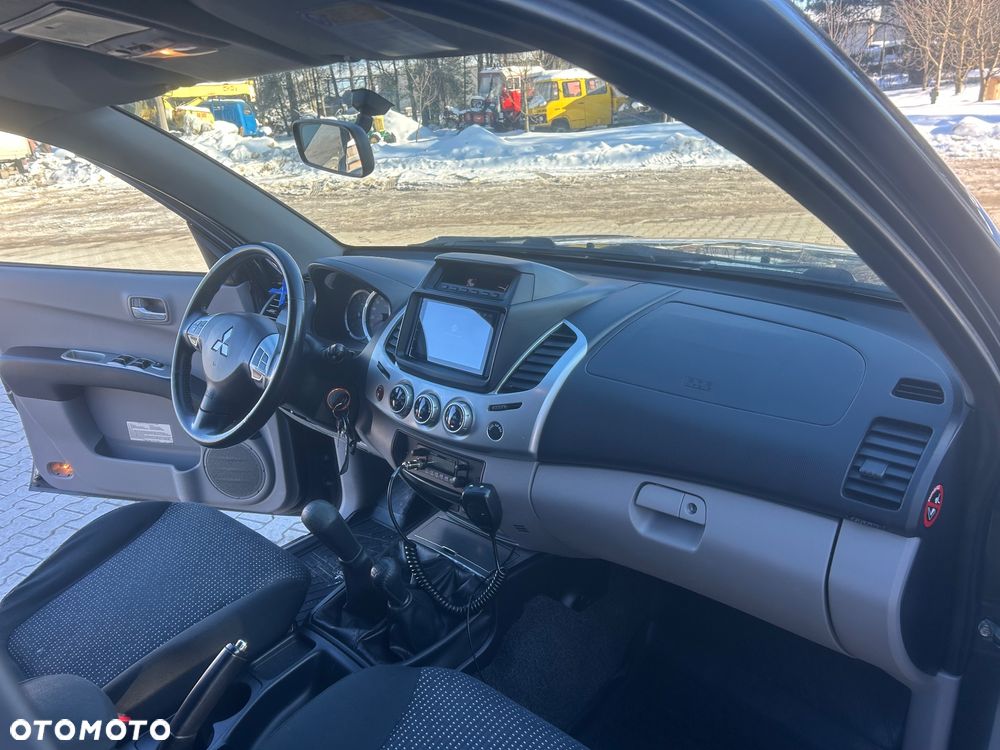 Mitsubishi L200 Pick Up 4x4 Intense Double Cab - 21