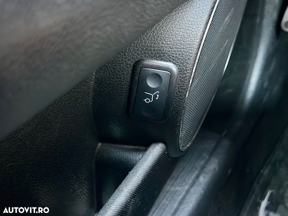 Mercedes-Benz C 250 T CDI DPF Automatik BlueEFFICIENCY Avantgarde - 28