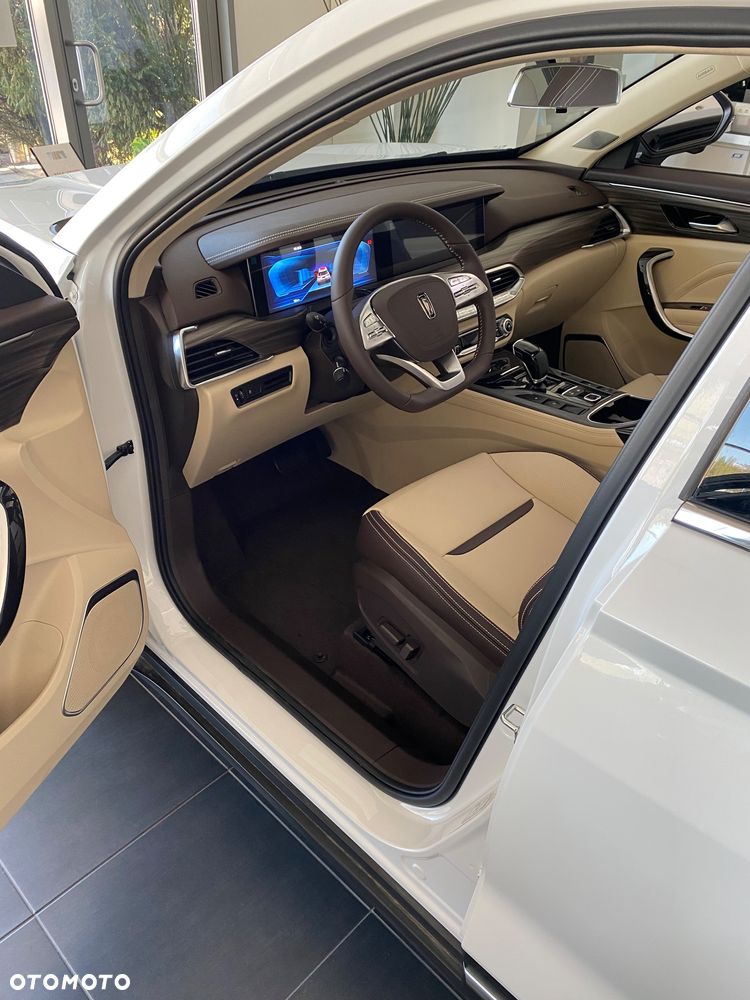 Bestune T77 1.5T Business DCT - 10