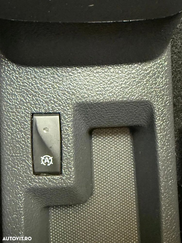 Dacia Dokker SCe 100 Stepway Celebration - 27