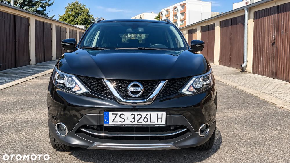Nissan Qashqai 1.6 DCi 4x4 Tekna - 2