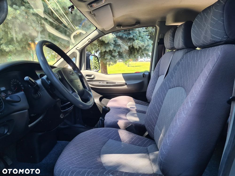 Hyundai H-1 - 3