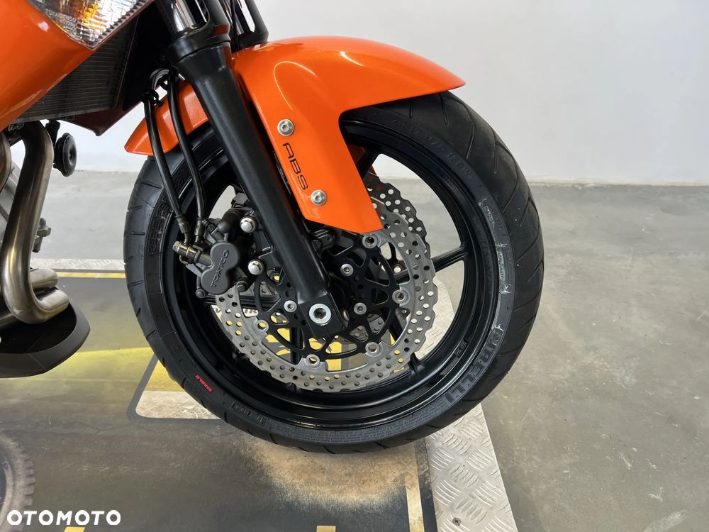 Kawasaki ER - 18