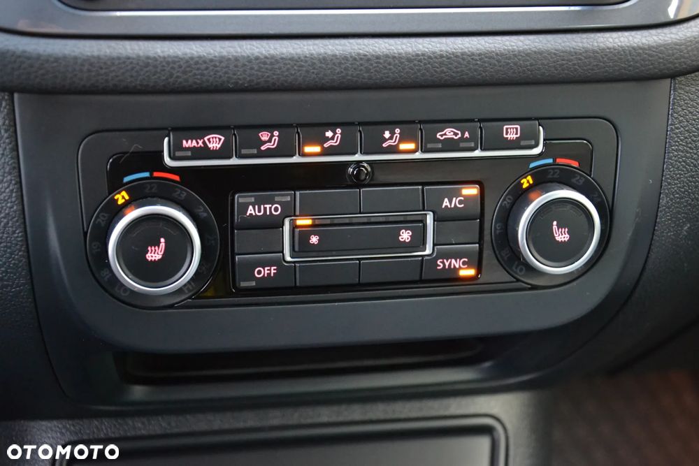 Volkswagen Tiguan - 23