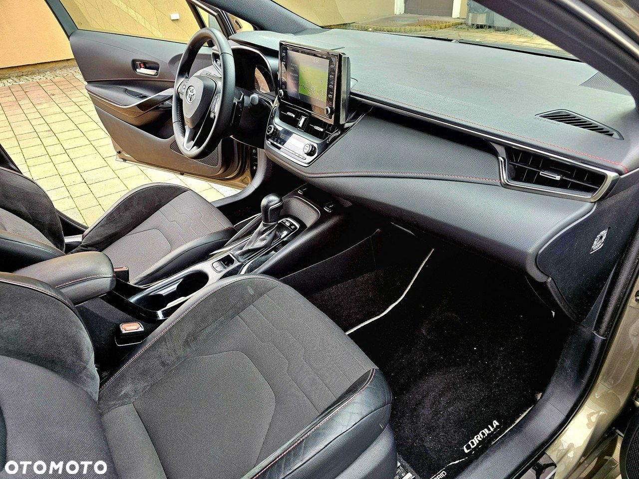 Toyota Corolla - 17