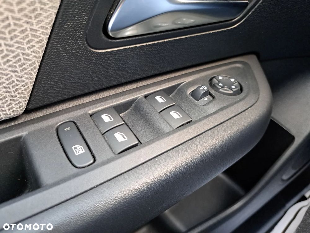 Citroën C4X 1.2 PureTech Shine Pack S&S EAT8 - 16