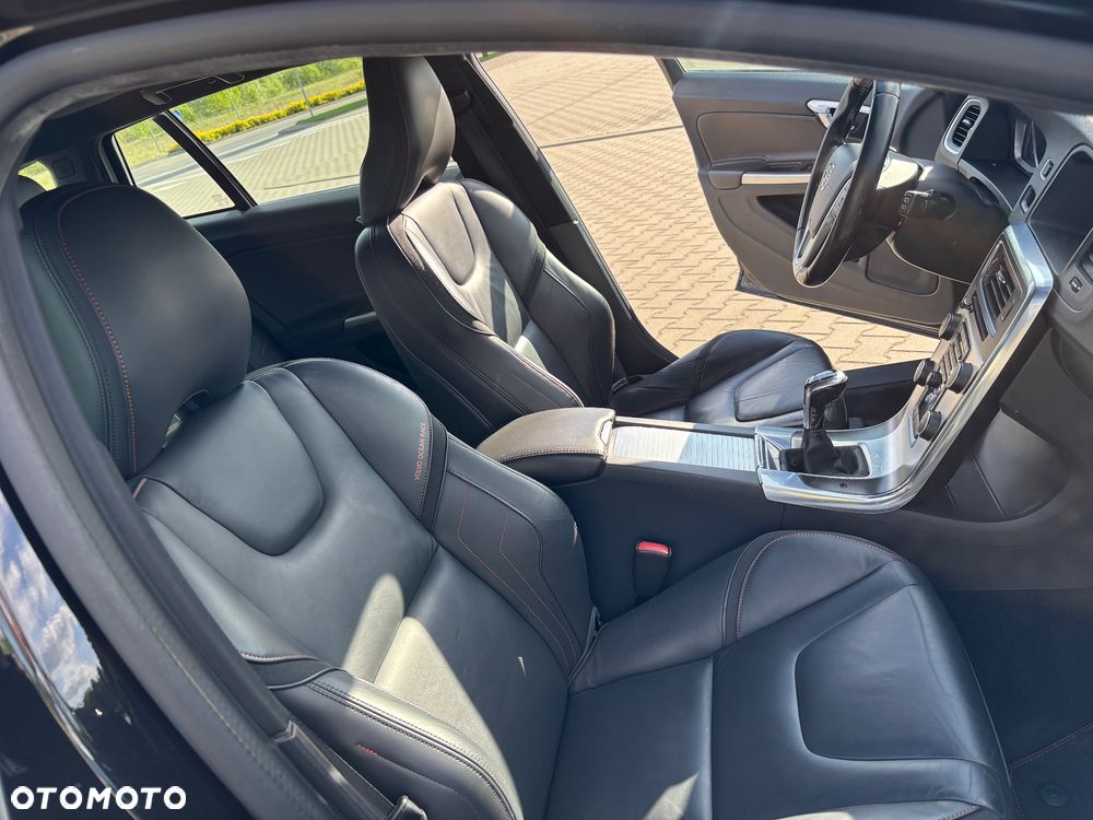 Volvo V60 ver-d3-drive--e-ocean-race - 13