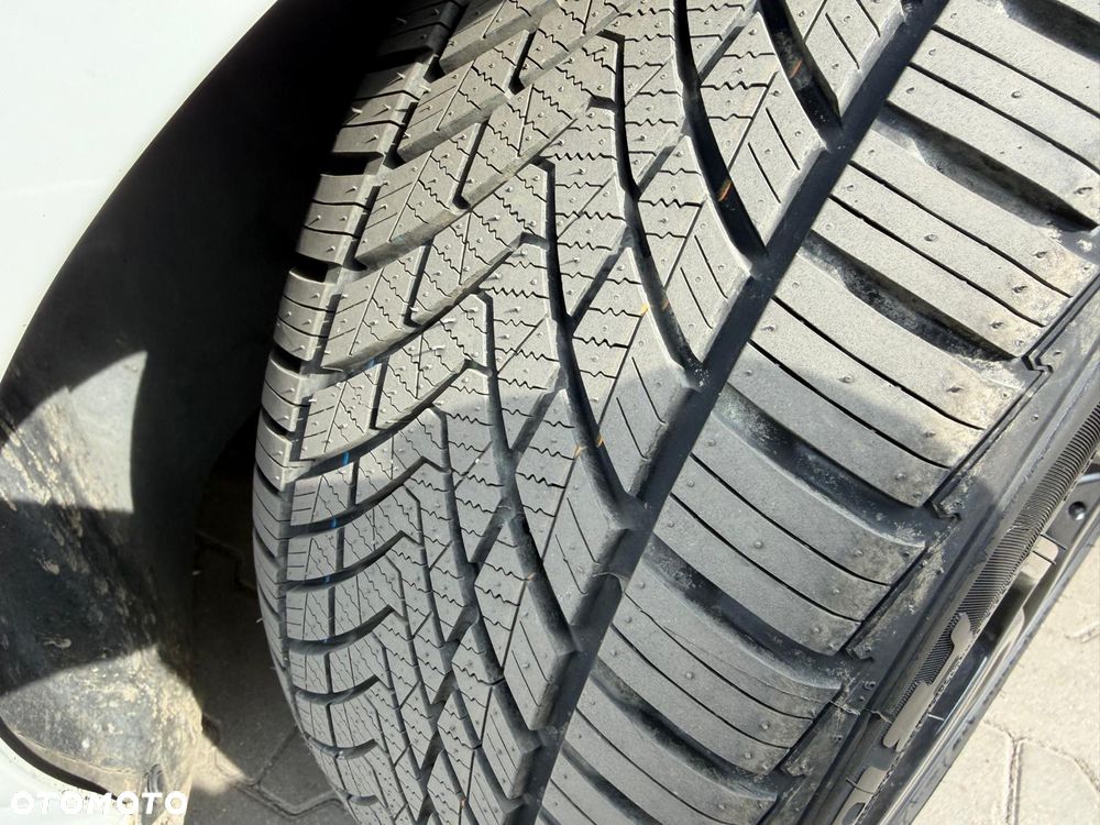 Mercedes-Benz CLA 200 d 8G-DCT AMG Line - 17