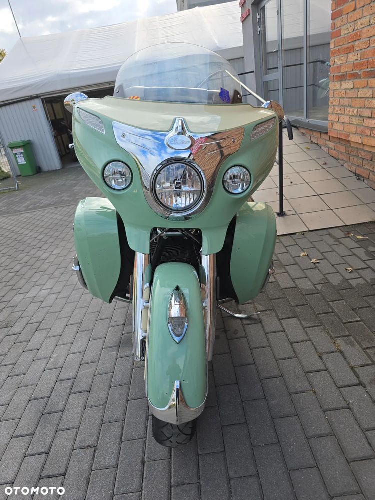 Indian Roadmaster - 4