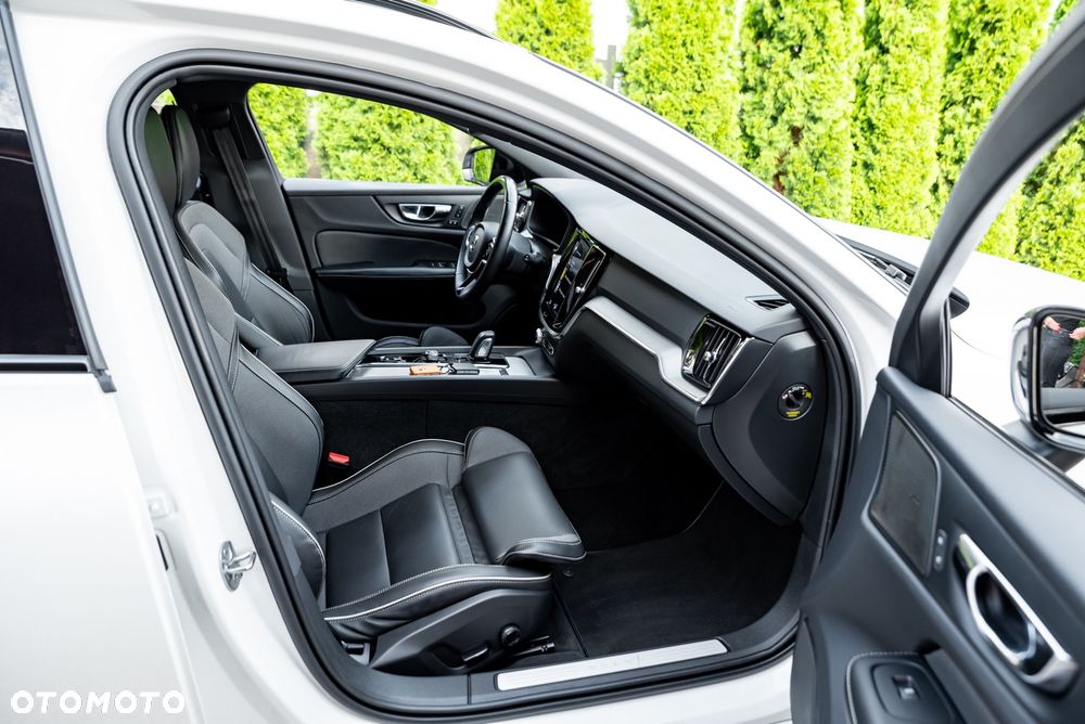 Volvo V60 B4 D Geartronic RDesign - 24