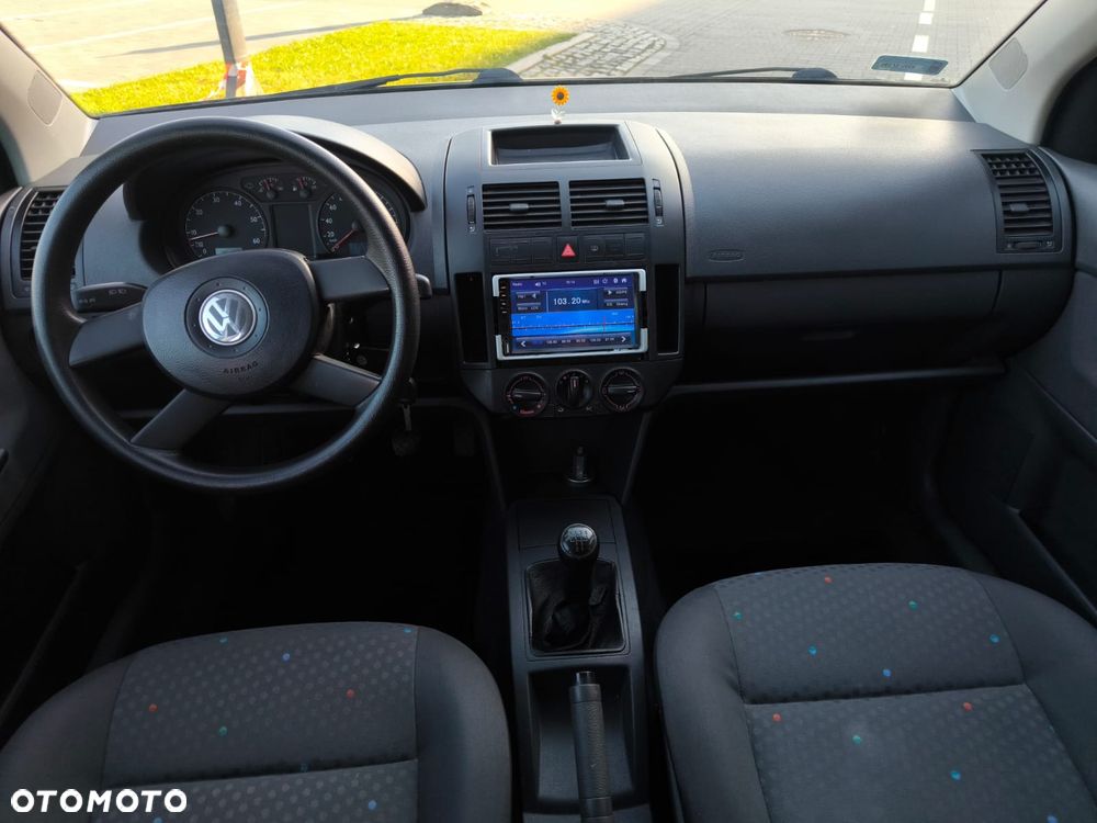 Volkswagen Polo - 6