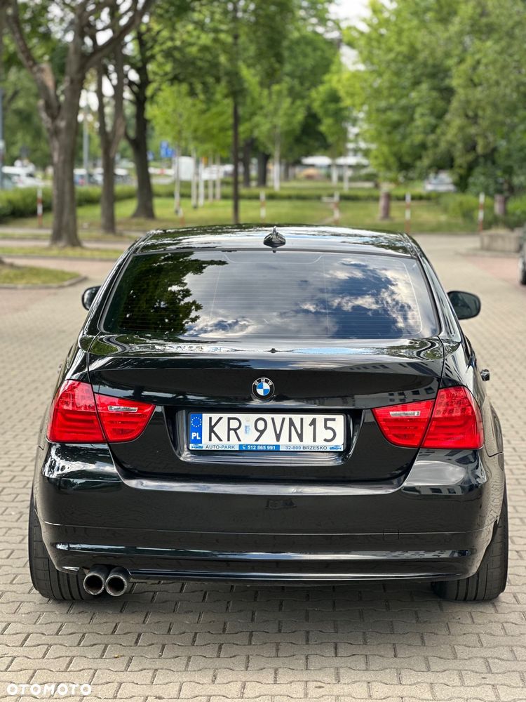 BMW Seria 3 325i - 5