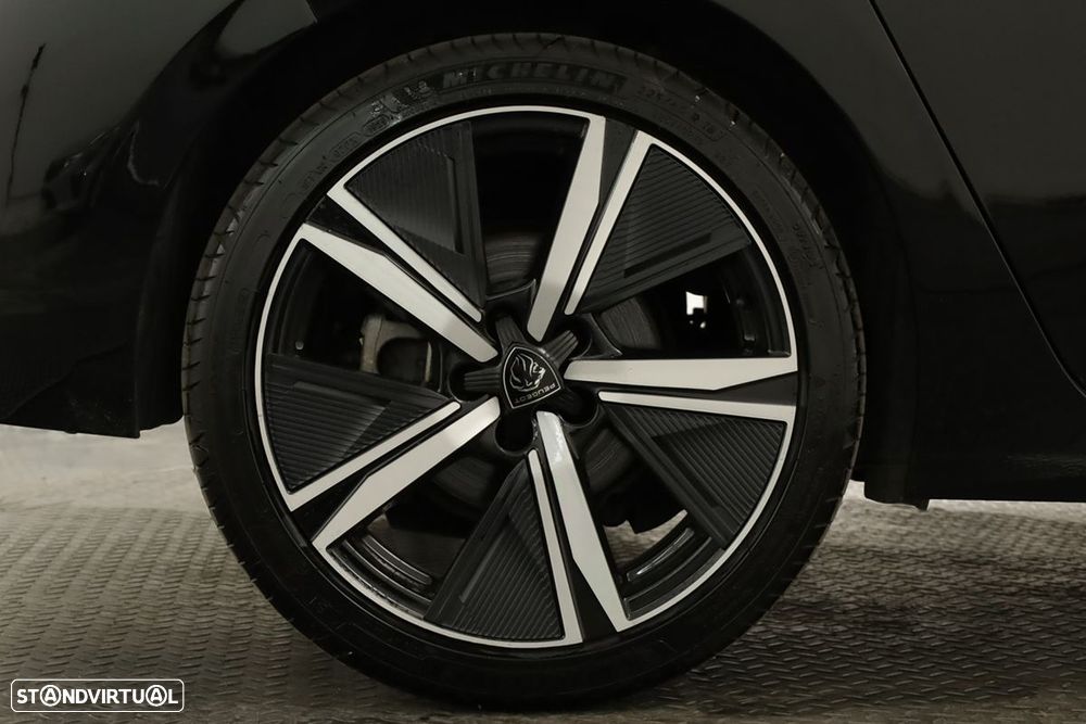 Peugeot 308 1.2 PureTech GT EAT8 - 5