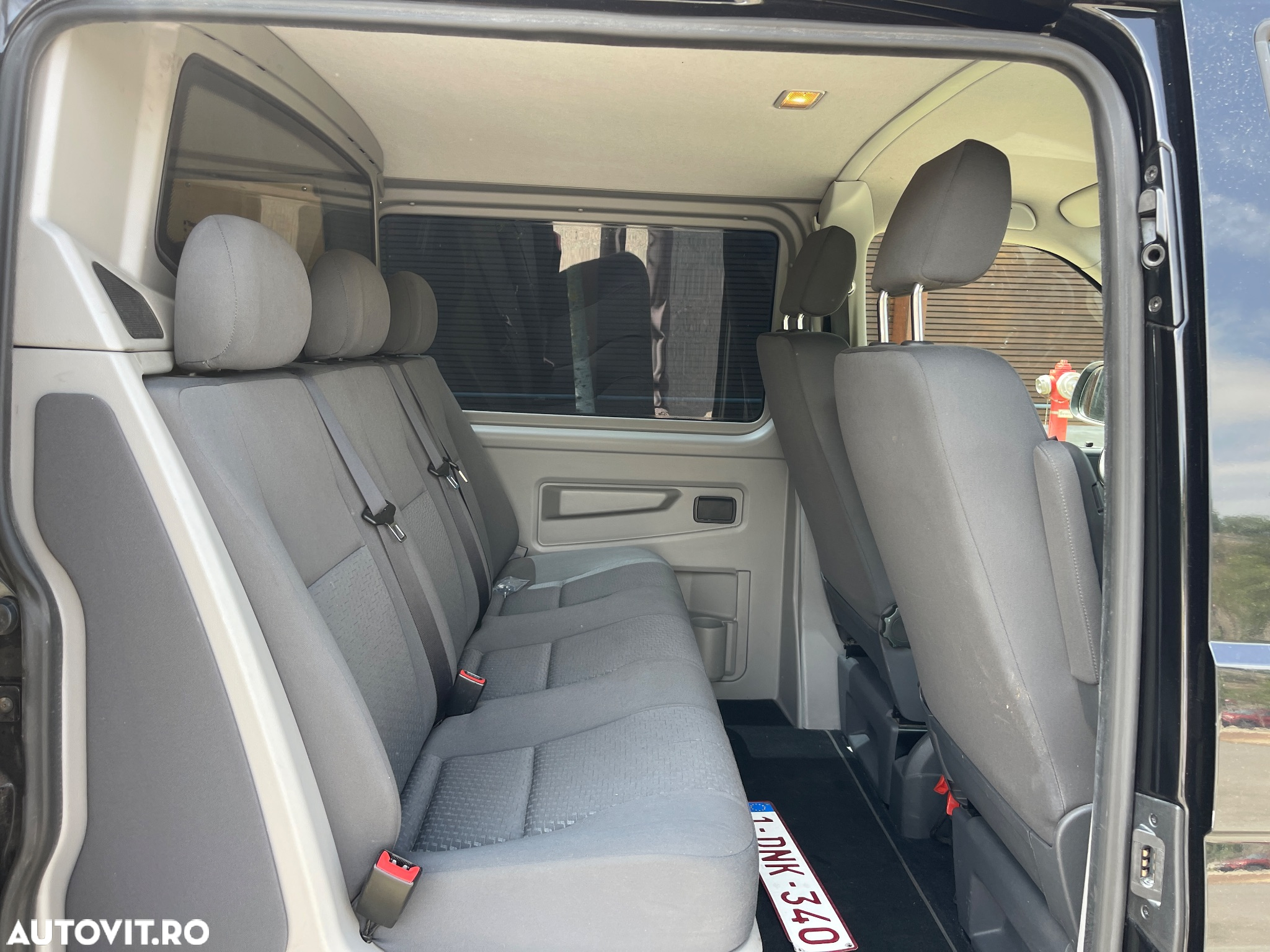 Volkswagen Transporter - 8