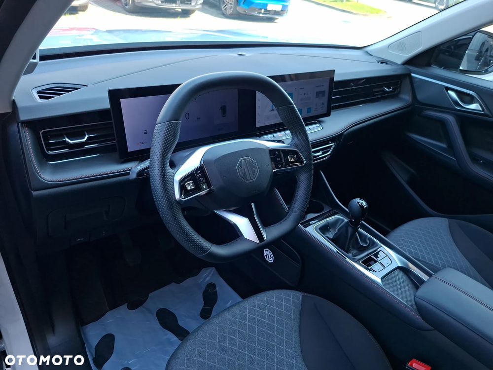 MG HS 1.5 T-GDI Excite - 17