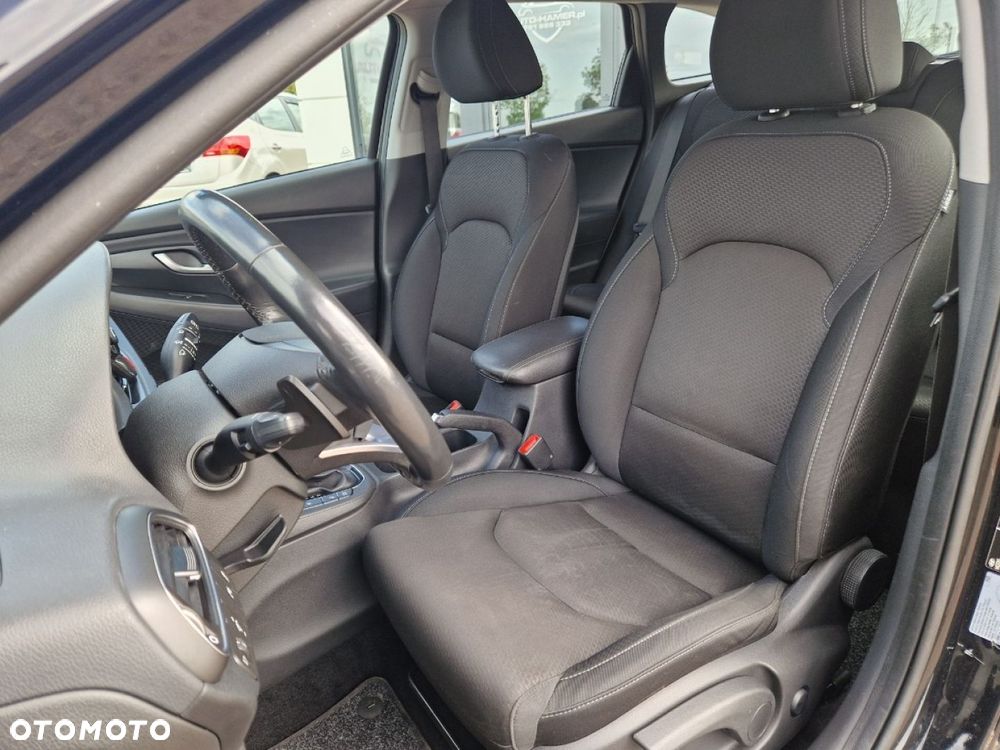 Hyundai i30 i30cw 1.6 CRDi Automatik Style - 10