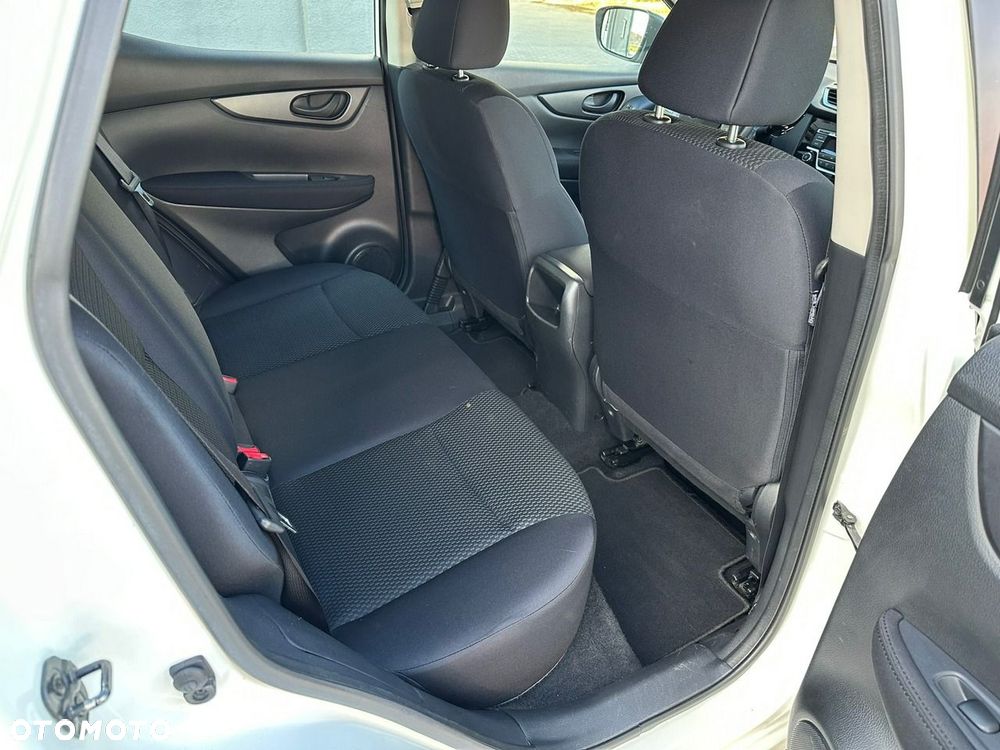 Nissan Qashqai - 12