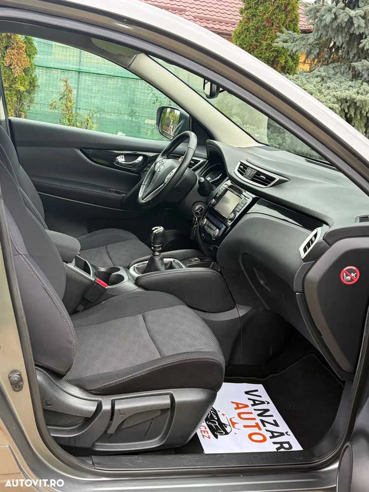 Nissan Qashqai 1.5 DCI Start/Stop N-Connecta - 8