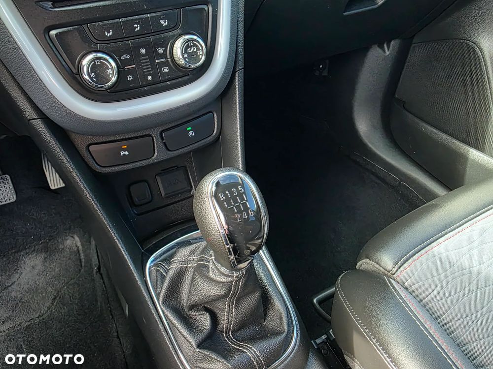 Opel Mokka 1.6 CDTI Cosmo S&S - 25