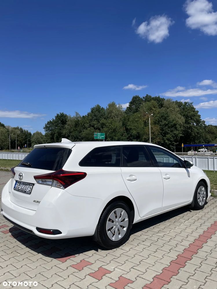 Toyota Auris 1.4 D-4D Comfort - 7