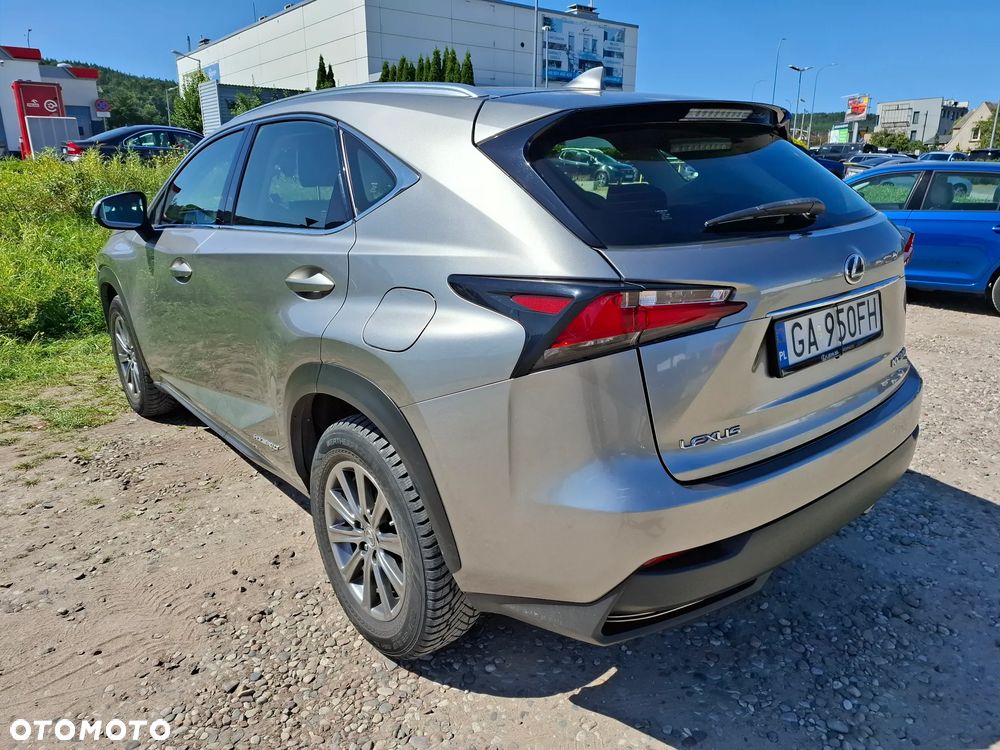 Lexus NX 300h Elegance AWD - 3
