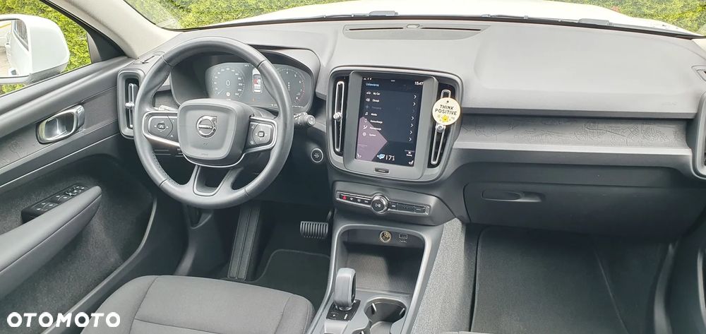 Volvo XC 40 T3 Momentum Core - 24