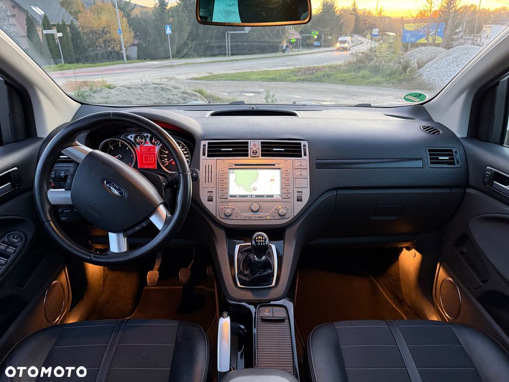 Ford Kuga 2.0 TDCi Titanium S - 32