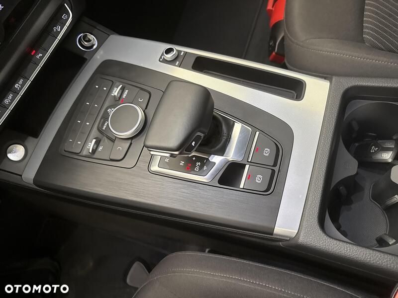 Audi Q5 35 TDI Quattro S tronic - 17