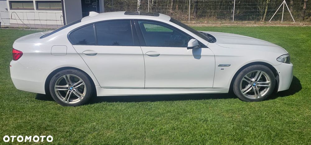 BMW Seria 5 525d xDrive Luxury Line - 10