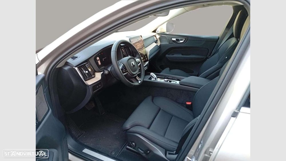 Volvo XC 60 2.0 T6 PHEV Plus Bright AWD - 12