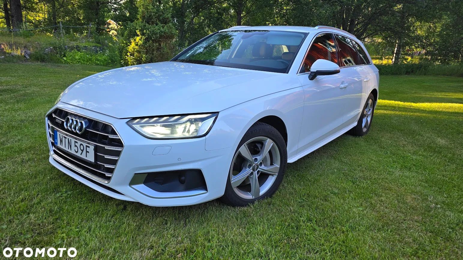 Audi A4 Avant 40 TDI quattro S tronic - 1