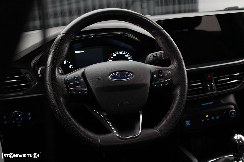 Ford Focus 1.0 EcoBoost MHEV ST-Line - 11