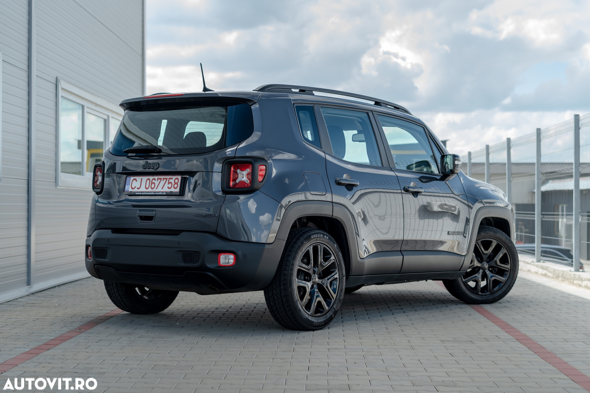 Jeep Renegade 1.0 Turbo 4x2 M6 Night Eagle - 30