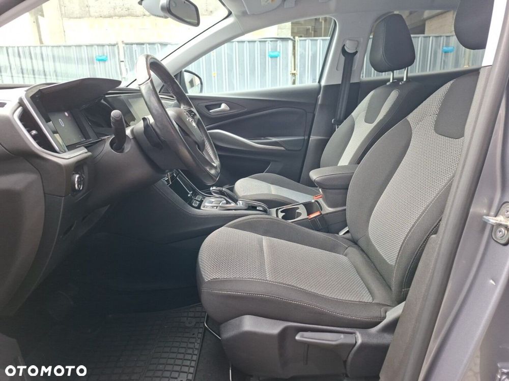 Opel Grandland 1.2 T Business Edition S&S - 9