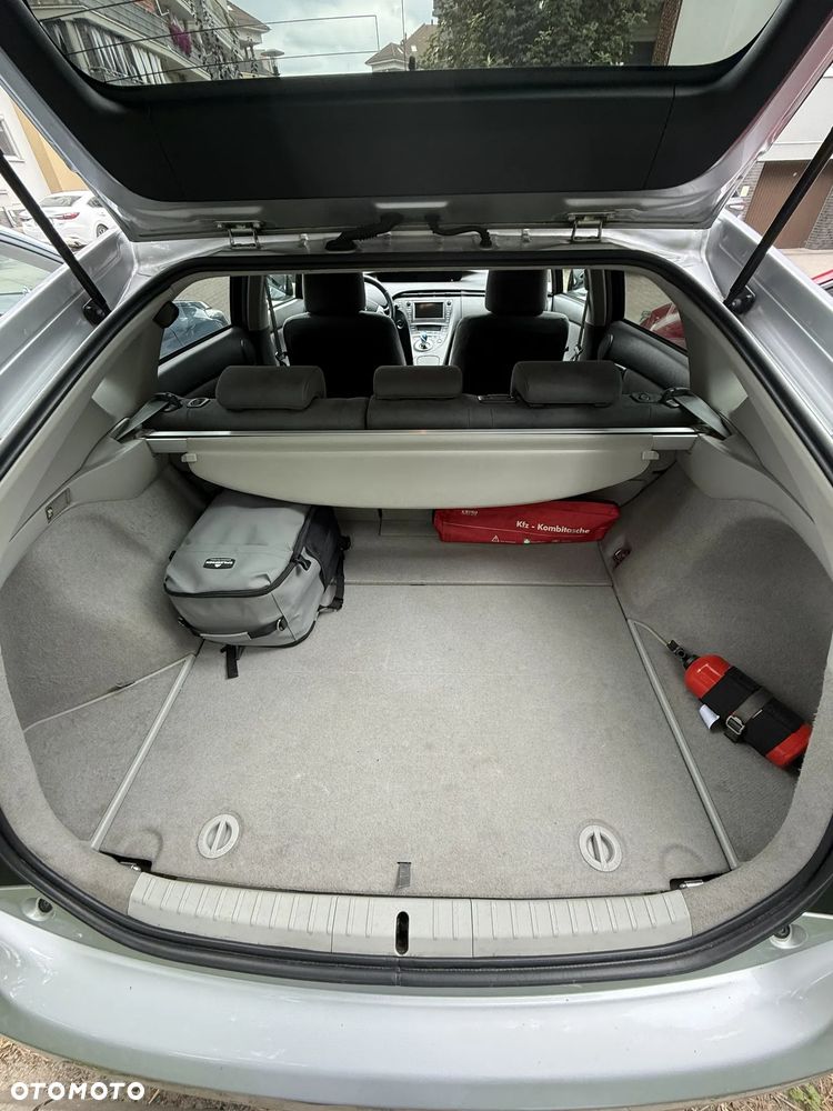 Toyota Prius - 18