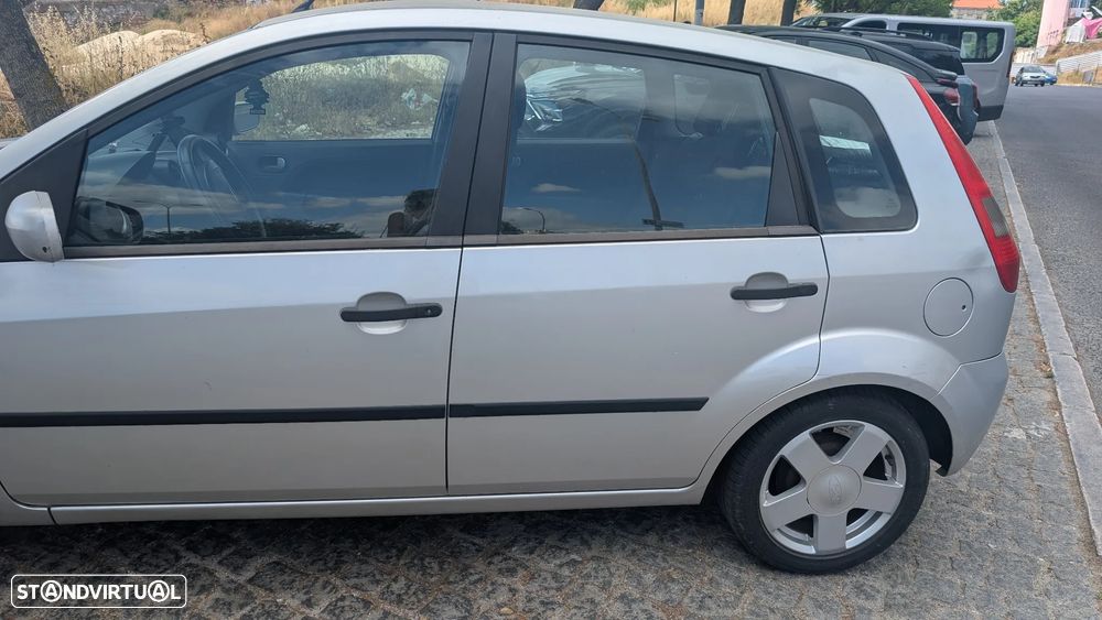 Ford Fiesta 1.4 Trend - 4