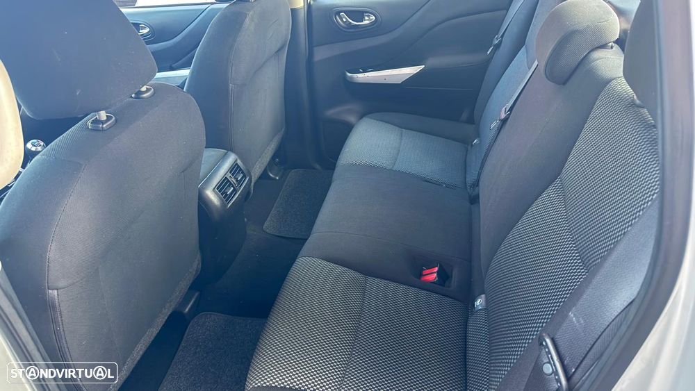 Nissan Navara 2.3 dCi CD 4WD N-Connecta - 7