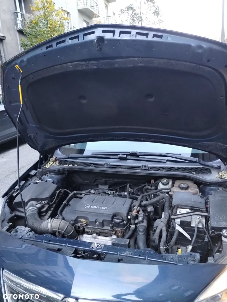 Opel Astra IV 1.4 T Enjoy - 10