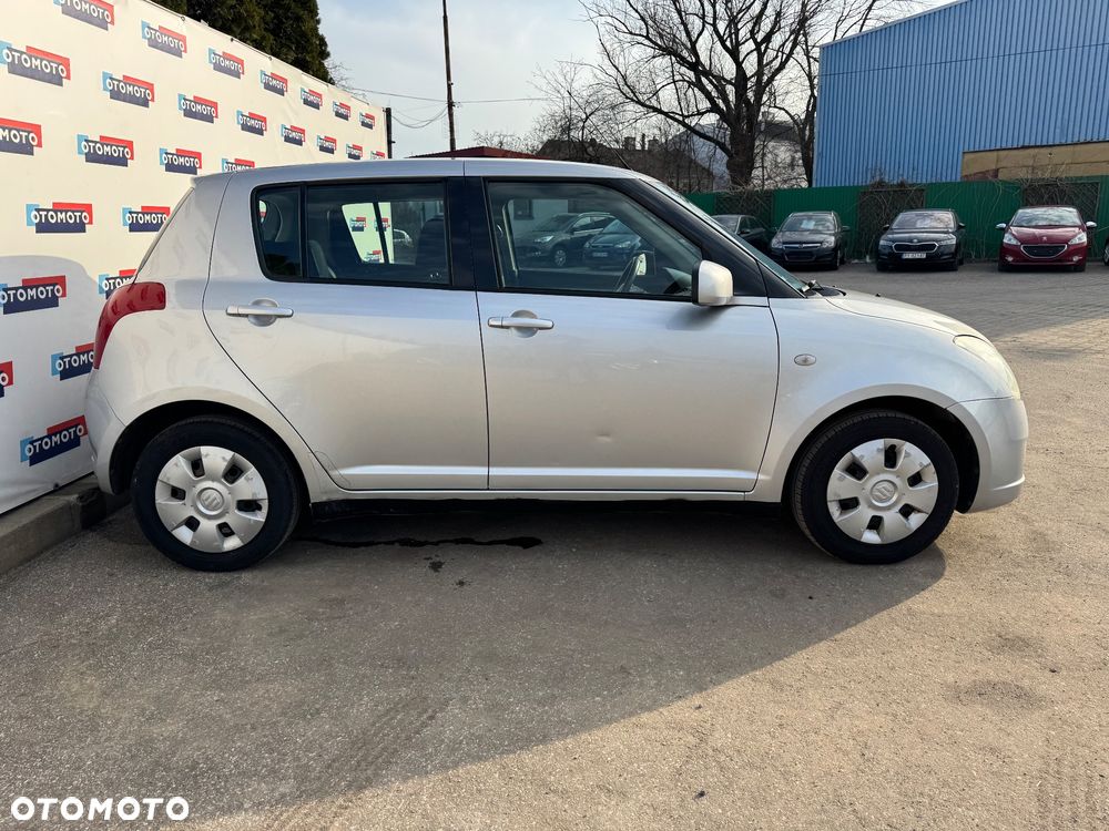 Suzuki Swift 1.3 Comfort - 4