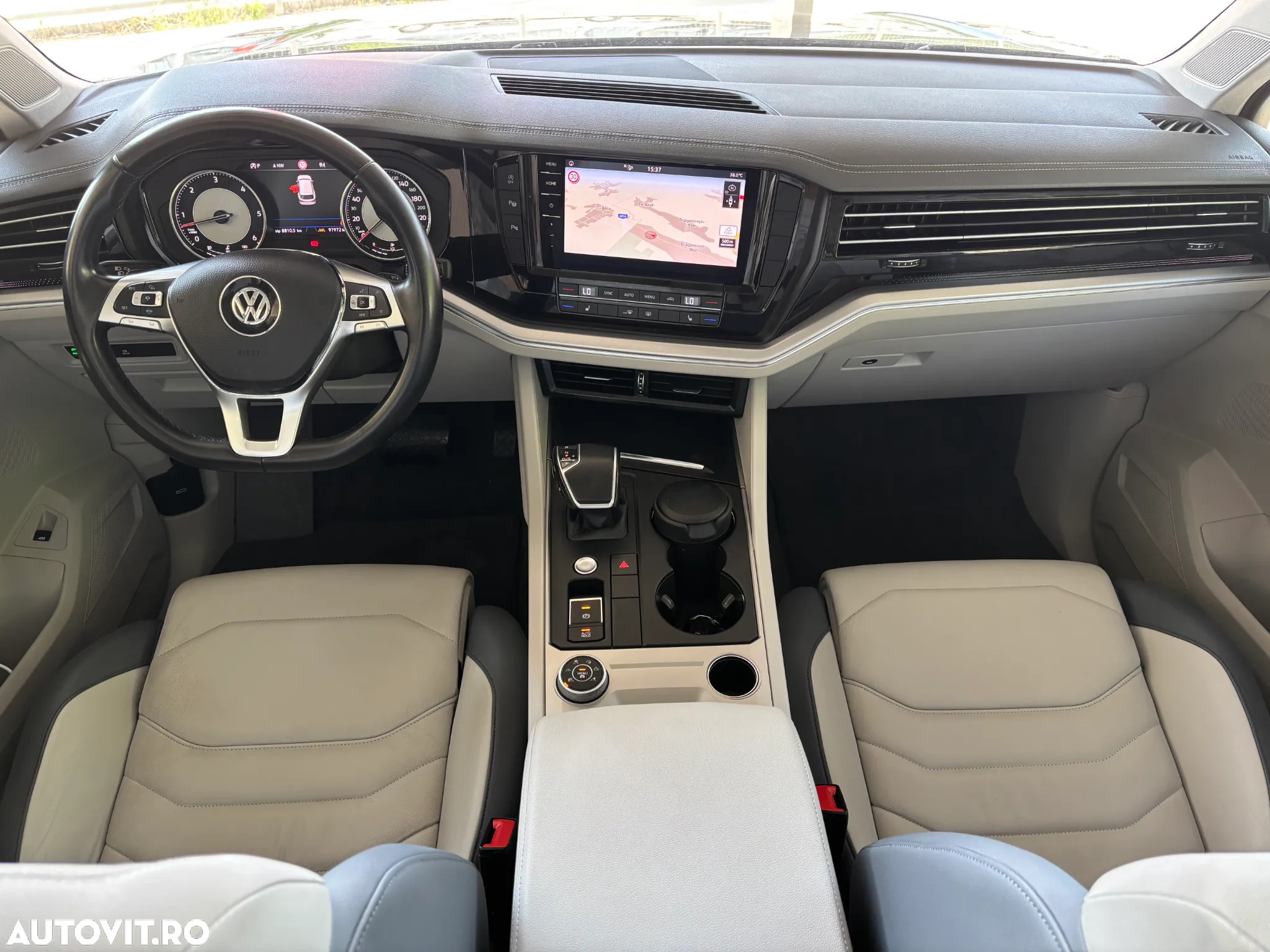 Volkswagen Touareg V6 TDI Elegance - 5