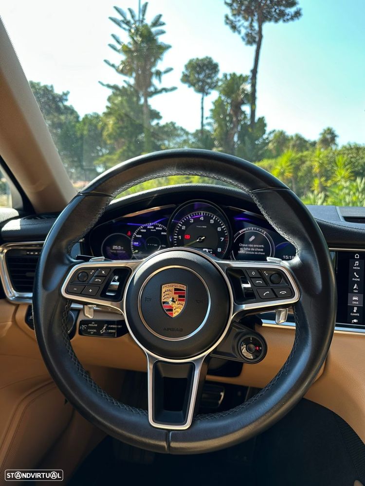 Porsche Panamera - 15