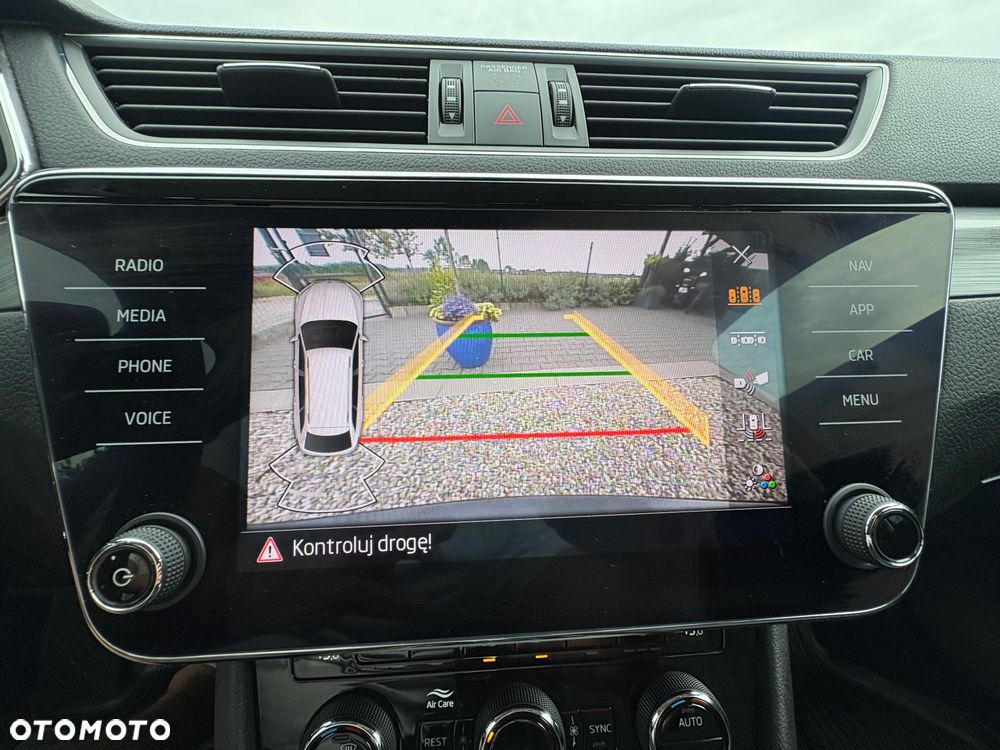 Skoda Superb 2.0 TSI DSG Ambition - 11