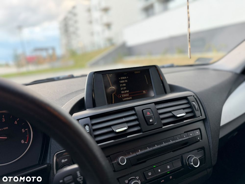 BMW Seria 1 116d Sport Line - 17