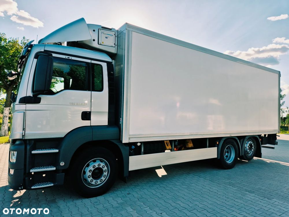 MAN TGS 26.360 6X2 CARRIER chłodnia 7m - 3
