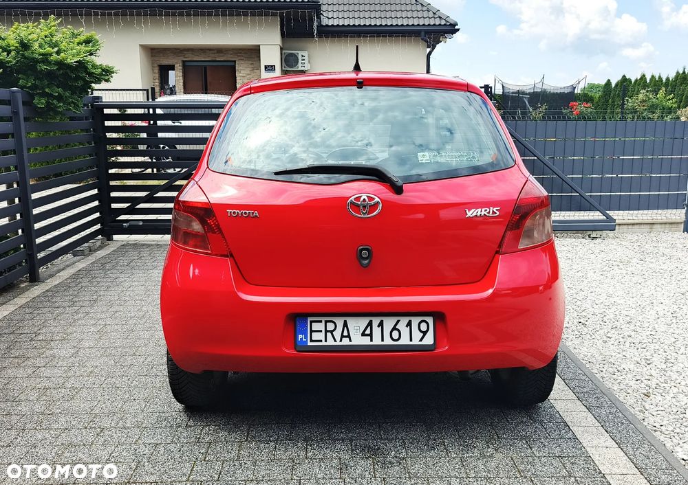Toyota Yaris 1.3 Luna A/C - 8