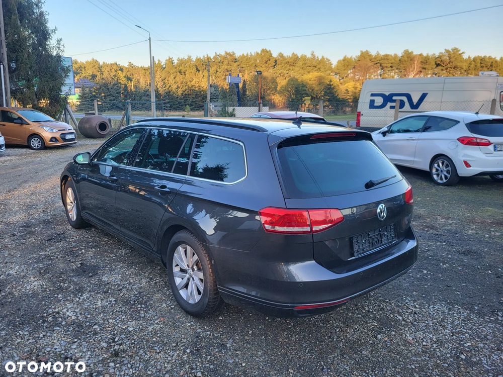 Volkswagen Passat Variant 2.0 TDI DSG (BlueMotion Technology) Comfortline - 4