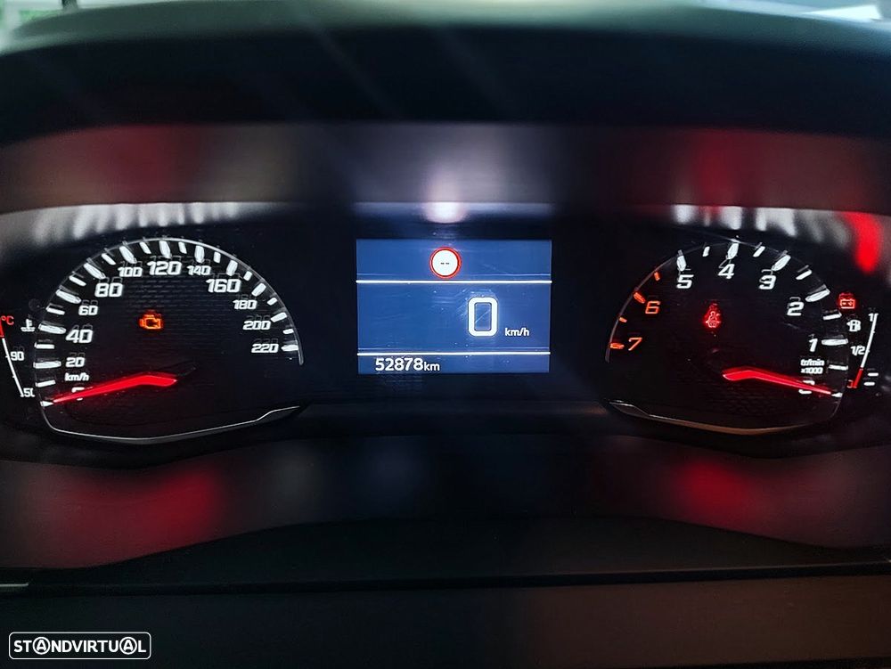 Peugeot 208 1.2 PureTech Active Pack - 10